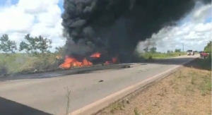Caminhão-tanque pega fogo e motorista morre carbonizado no nordeste do Pará