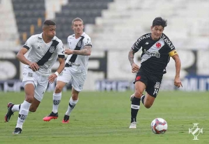 Brasil vence o Paraguai e encaminha classificação à Copa