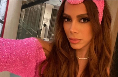 Anitta divulga capa de novo álbum e gera meme nas redes sociais