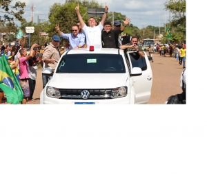 Bolsonaro faz visita contagiante ao Pará