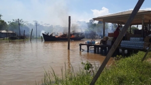 Vídeo: barco explode em porto no Marajó; há vários feridos