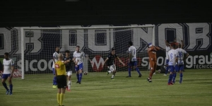 Em jogo de expulsões, VAR e gols, Remo vence o Avaí pela Série B do Brasileiro e alegra Azulinos