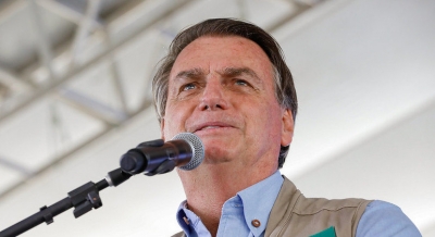 Bolsonaro sugere alteração de lei para permitir redução do ICMS